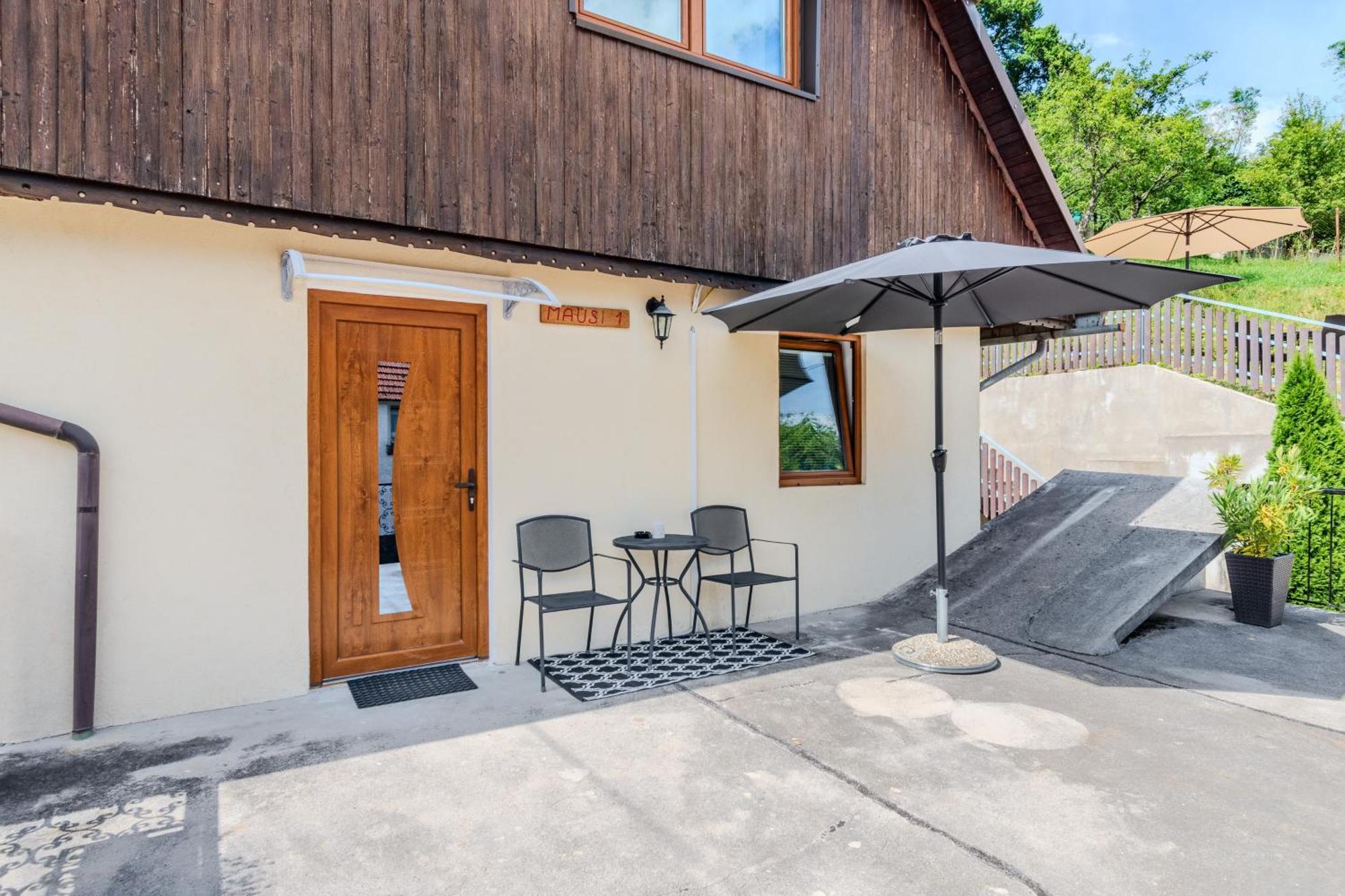 Apartmaji Mausi Бовец Экстерьер фото