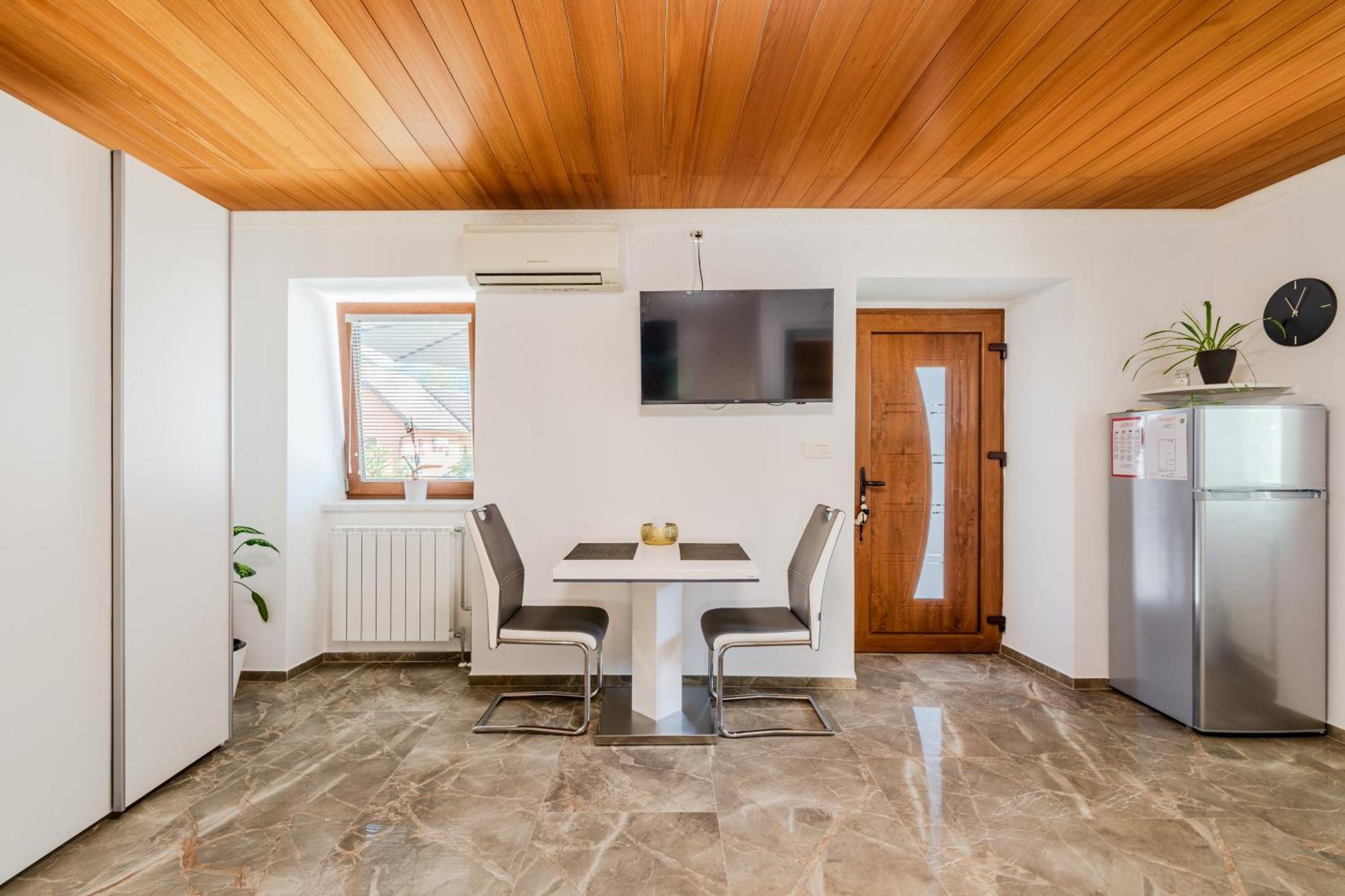 Apartmaji Mausi Бовец Экстерьер фото