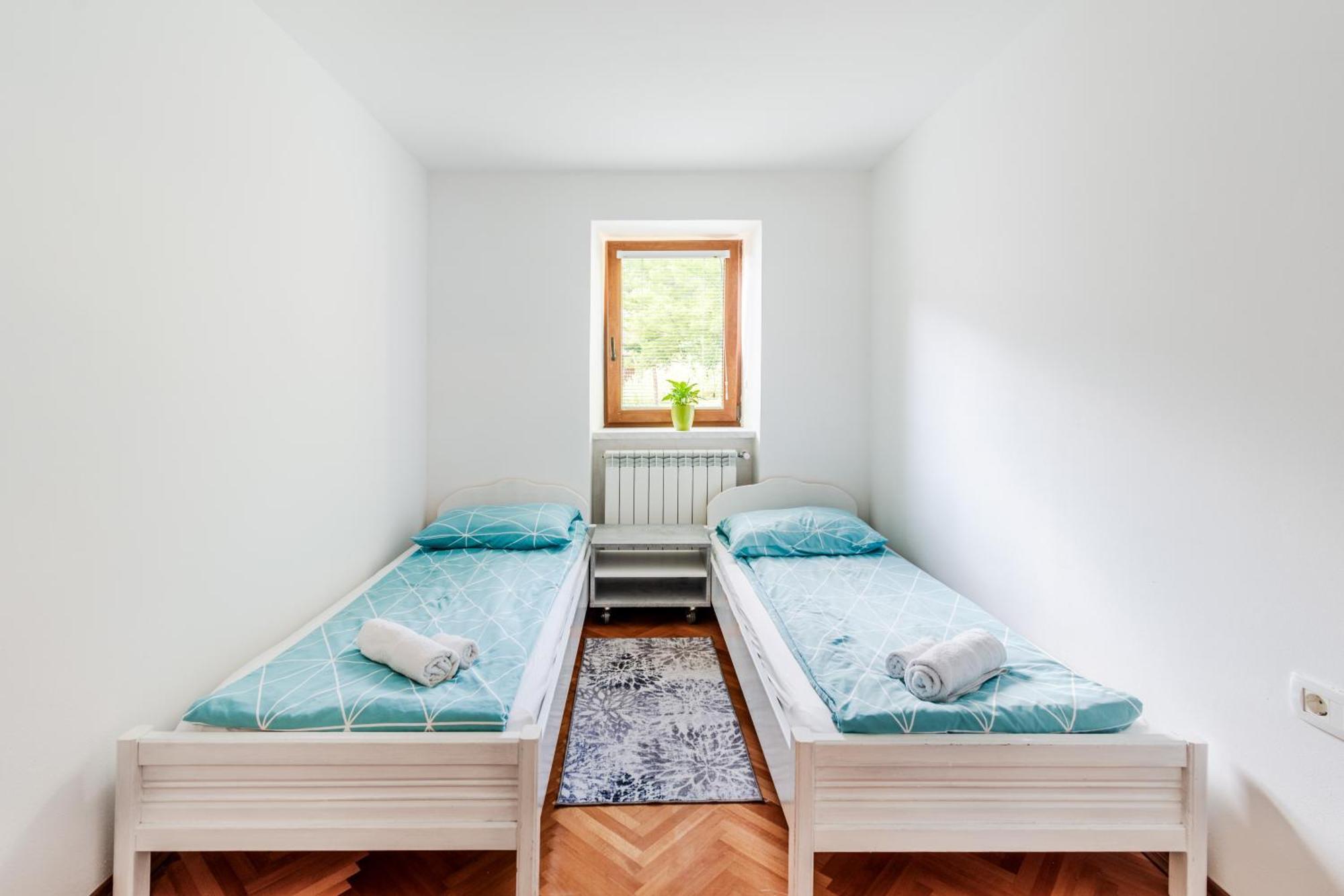 Apartmaji Mausi Бовец Экстерьер фото